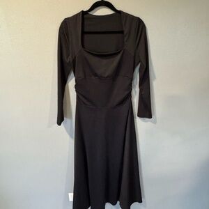 Amazon Black Long-Sleeve Square Neck Dress